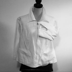 Basket weave cotton jacket with zippers on sleeves